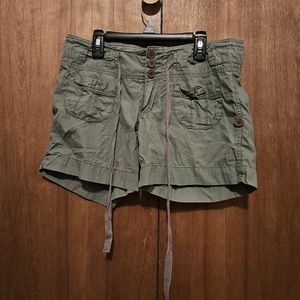 Charlotte Russe cargo shorts green junior size 7